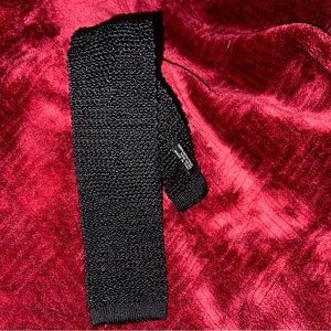 Black Knitted tie